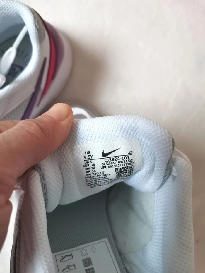 Très belle baskets en cuir NIKE | Pointure 38 - photo numéro 6