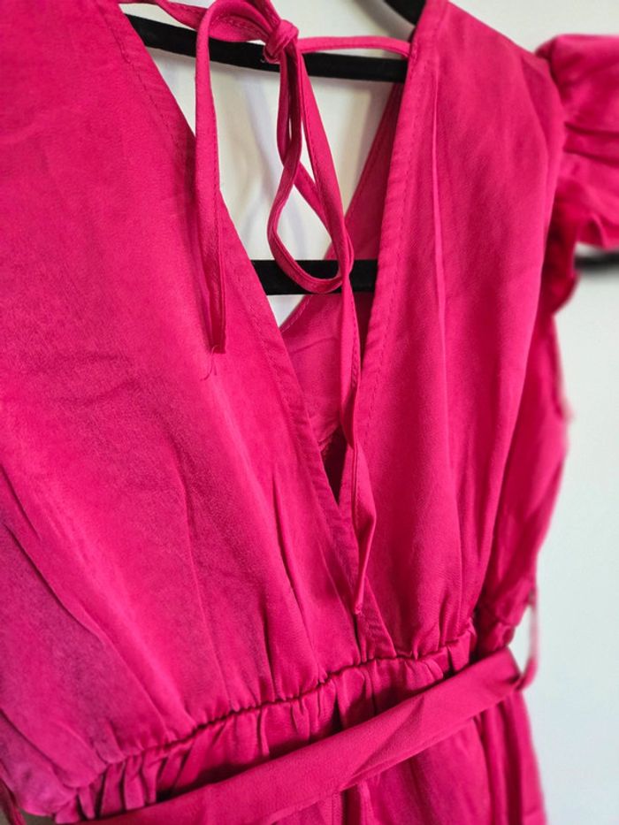 Robe fuschia satinée - photo numéro 4
