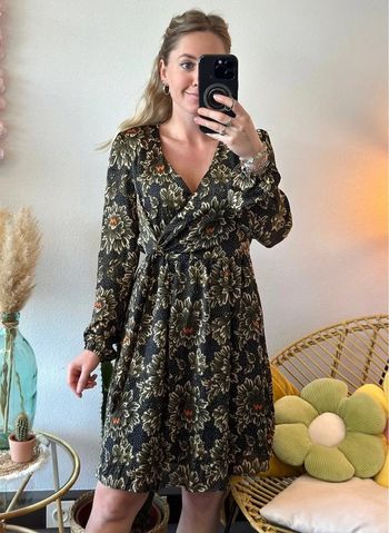 Robe midi à motifs fleuris colorés taille 36 - neuve Promod