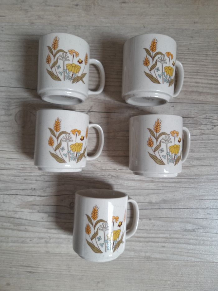 Lot 5 tasses vintage en grès made in Corée