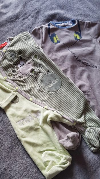 Lot de 2 pyjamas 9 mois