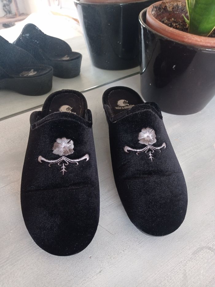 Chaussons en velours noir 38 - photo numéro 3