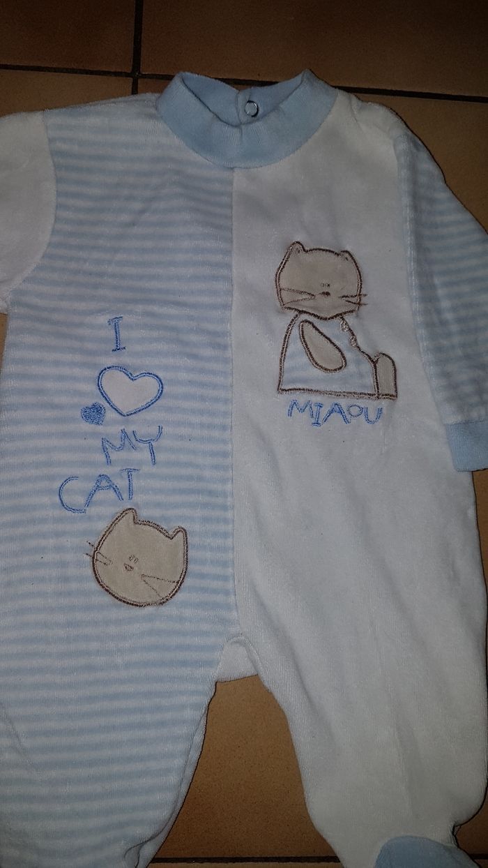 Pyjama en velour blanc et bleu - photo numéro 2