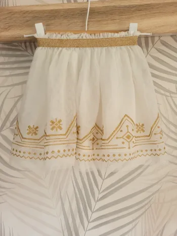 Jolie jupe blanche et dorée fille taille 3 ans
