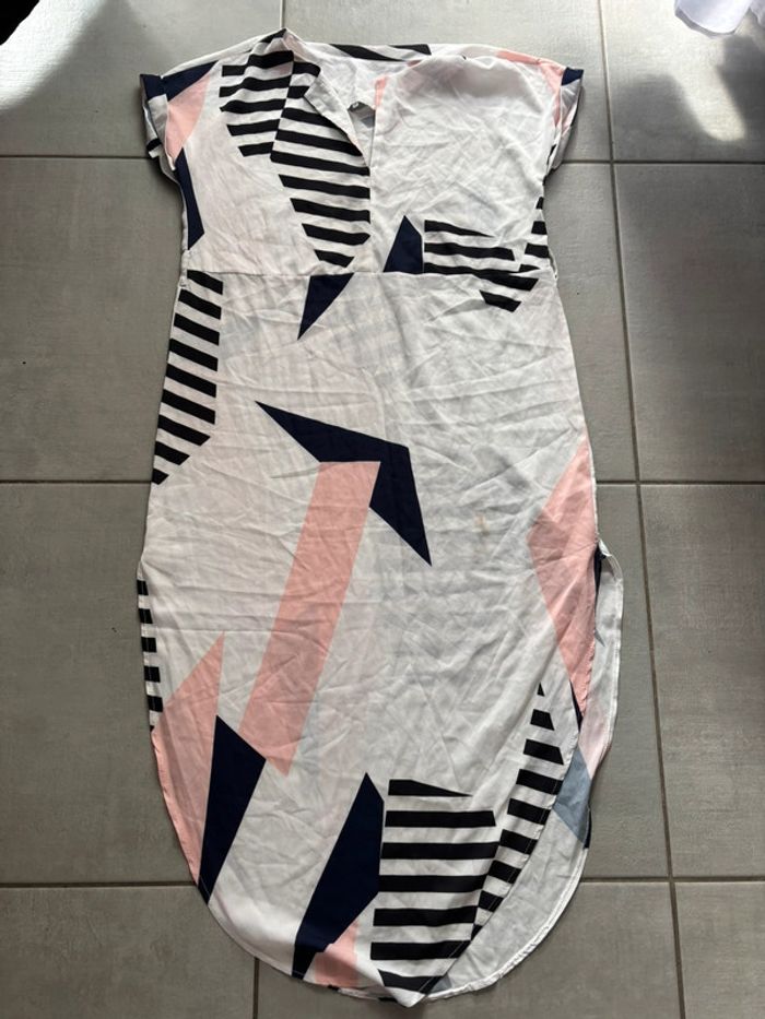 👗 Robe d’été graphique