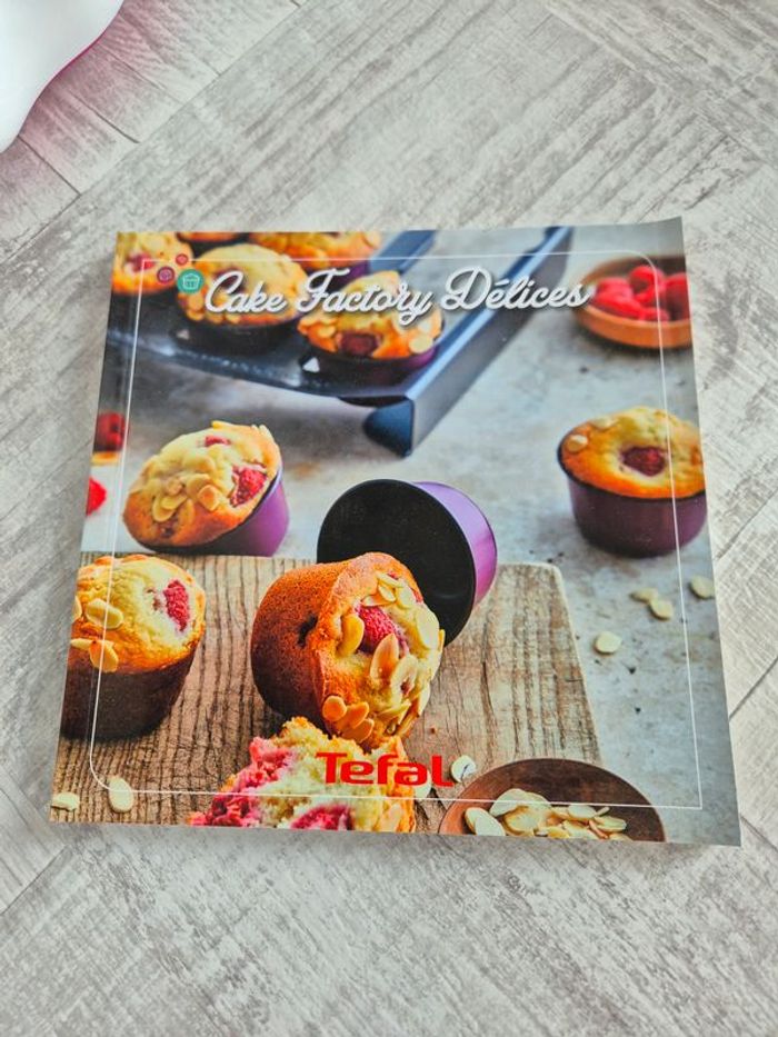 Cake Factory Délices 5 programmes + ses moules - photo numéro 10
