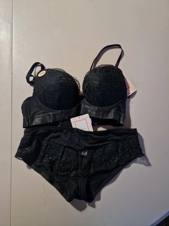 Ensemble Soutien gorge et slip 🖤