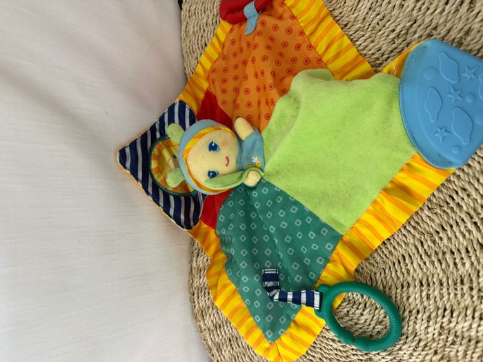 Doudou plat eveil Luxi Luciole PLAYSKOOL - photo numéro 5