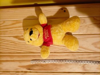 Peluche Winnie l'Ourson DISNEY Nicotoy - 20 cm