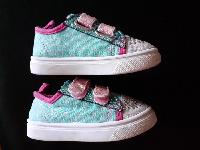 Baskets - Taille 23 - photo numéro 4