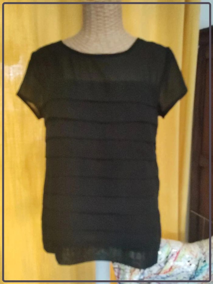Haut noir de marque Sépia très bon état taille 38/40