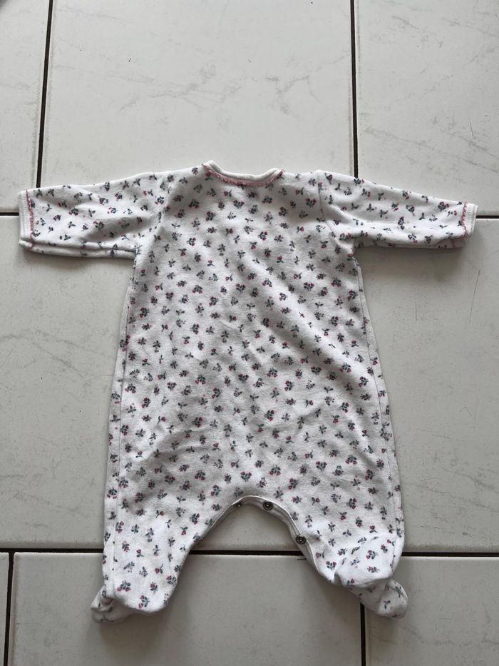 Pyjama fleuri - photo numéro 4