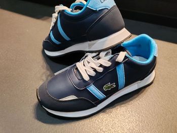 Baskets lacoste pointure 39