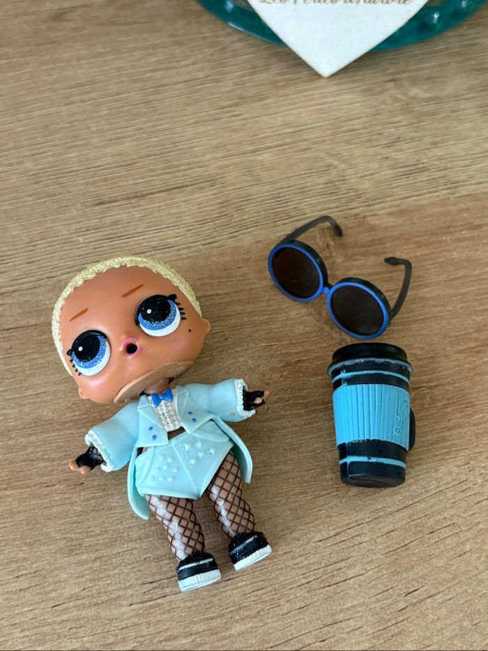 Poupée lol surprise bleu clair - photo numéro 4