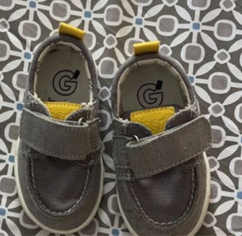 Tennis/ Chaussure bateau/ mocassins