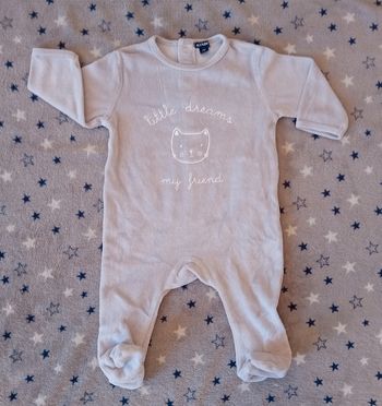 Pyjama Kiabi taille 6 mois en très bon état
