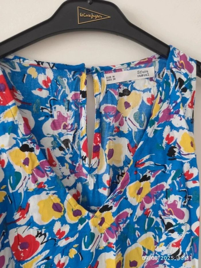 Vestido largo azul con aberturas laterales y estampado de flores - photo numéro 2