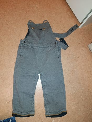 Lot de 2 salopette et 4 jeans bebe garçon 18 mois