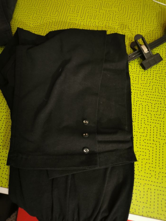 Leggins court avec fantaisie 3 boutons en bas - photo numéro 3