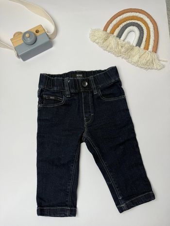Jeans Boss Hugo Boss bébé garçon taille 6 mois, 67 cm coupe regular parfait état