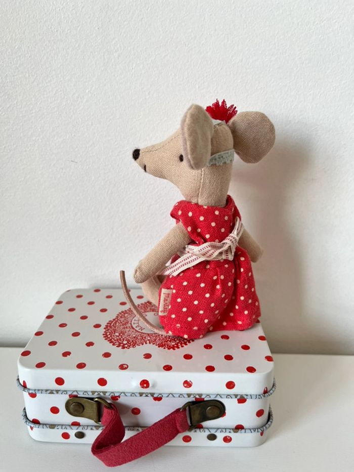 Big sister mouse in suitcase old collection Maileg - photo numéro 3