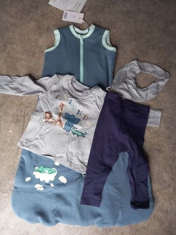 Lot bebe de 0 a 6 mois