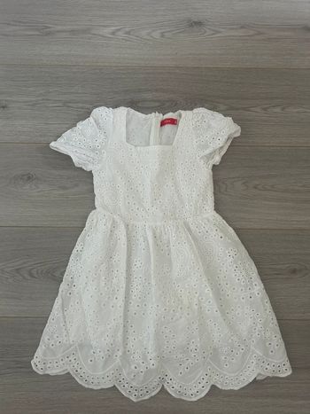 Robe blanche dentelle