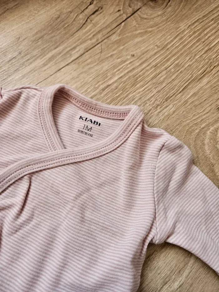 Lot de bodies 1 mois Kiabi - photo numéro 2