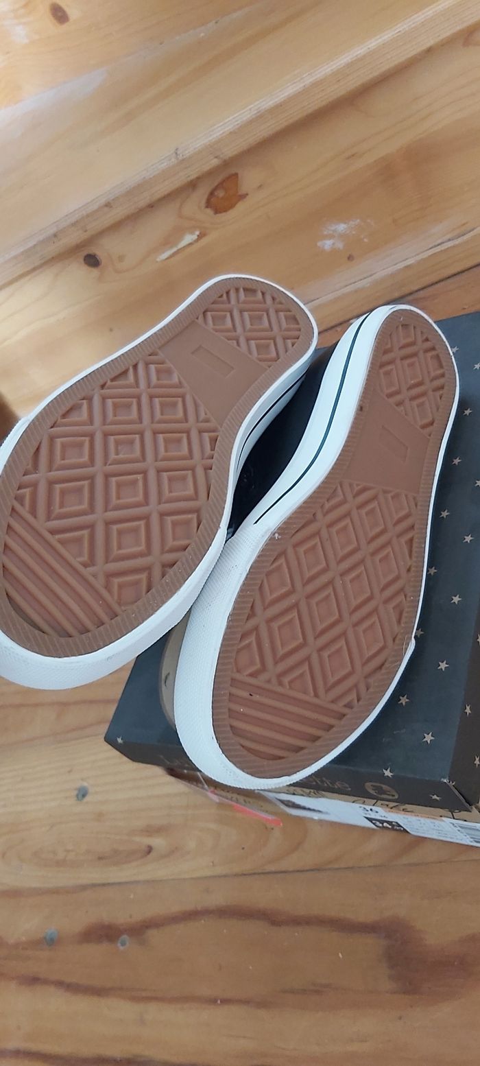 Chaussures montantes neuves Lulu castagnette Pointure 36 - photo numéro 3