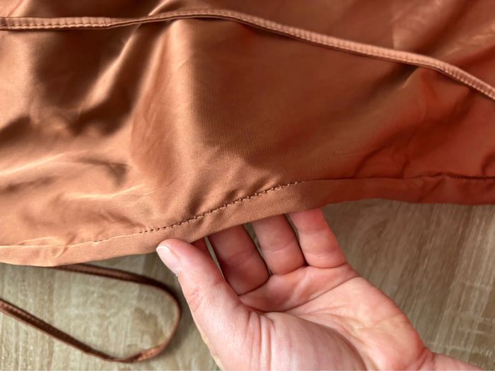 Robe moulante dos croisé - photo numéro 5