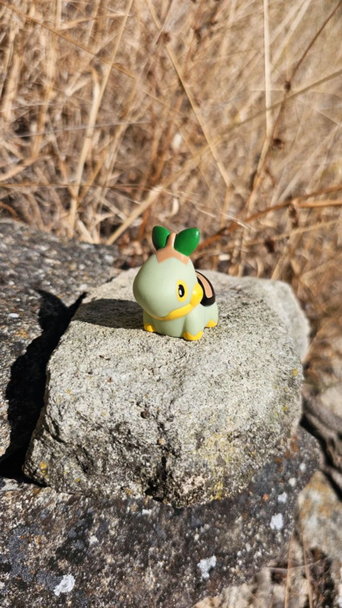 Super figurine Pokemon Nintendo finger puppet tortipouss - photo numéro 2