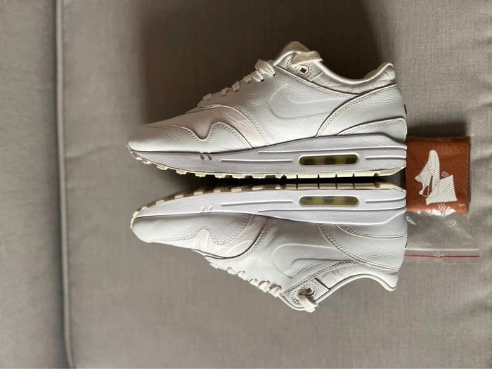 🤩 Nike air max 1 wnms neuves 42 - photo numéro 3