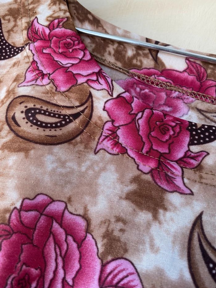T-shirt à fleurs vintage 44/46 - photo numéro 9