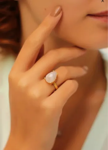 Bague pierre de lune et plaque or