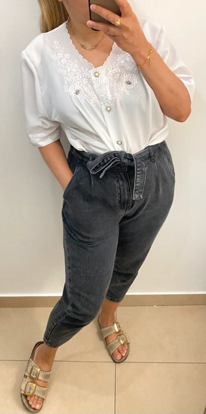 Chemise blanche vintage avec broderie Taille 42-44 - photo numéro 4