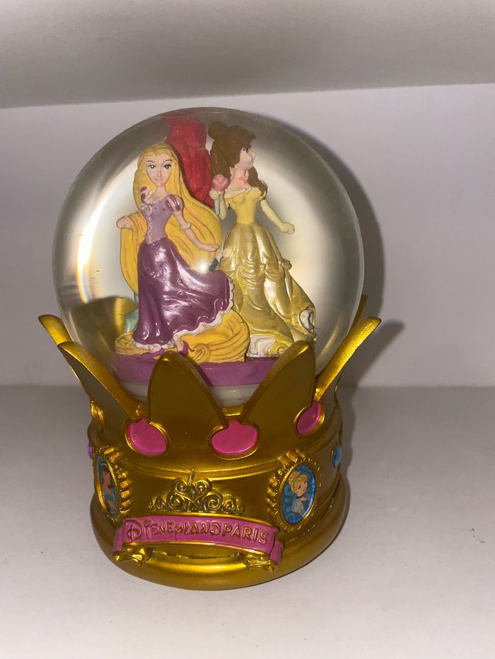 Boule de neige snowglobe Disney musical princesses - photo numéro 3