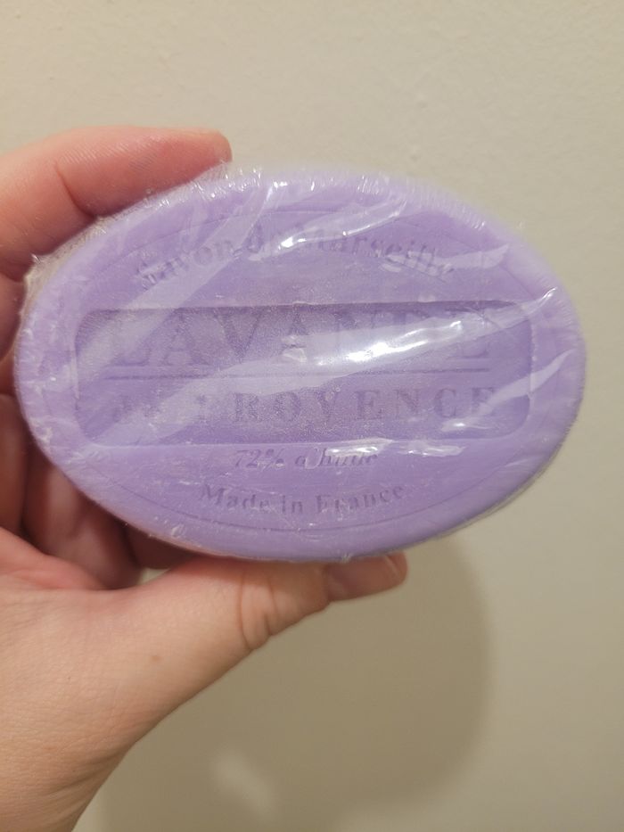 Savon de Marseille à la Lavande