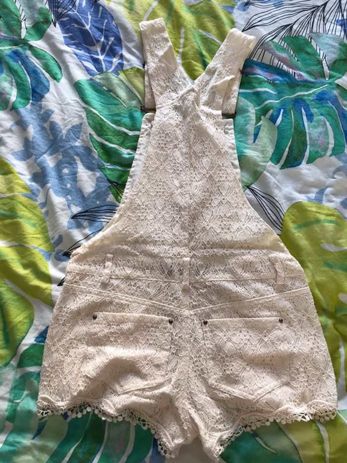 Salopette short dentelle - photo numéro 2