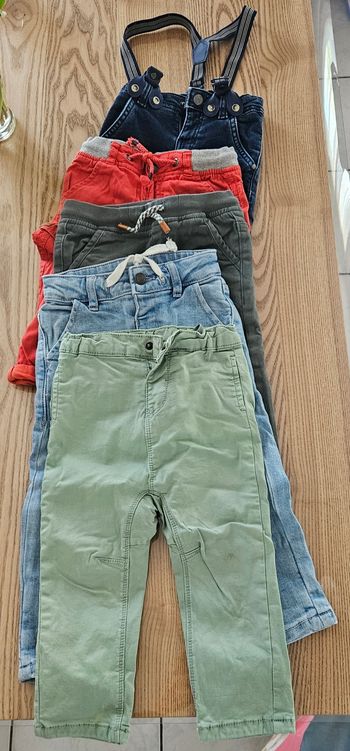 Lot de pantalons de plusieurs marques