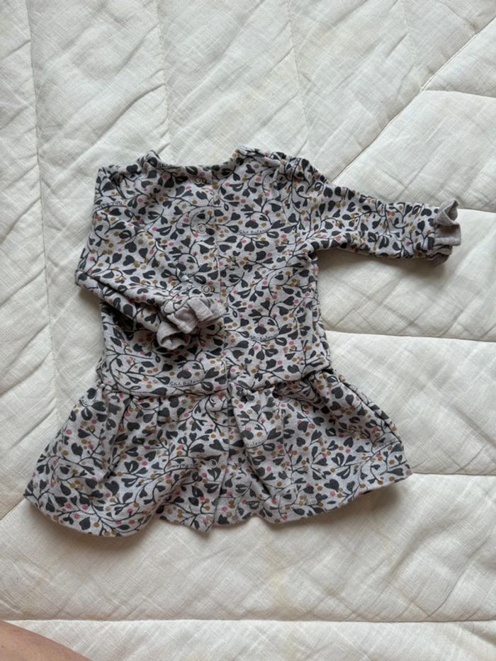 Robe Petit Bateau taille 3 mois - photo numéro 3