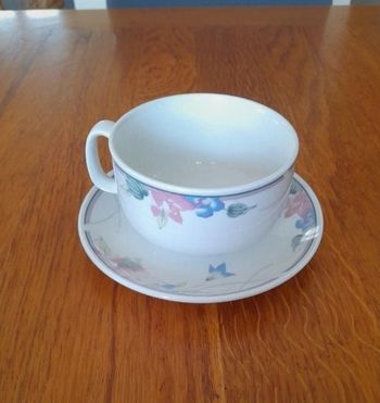 Tasse et sous tasse