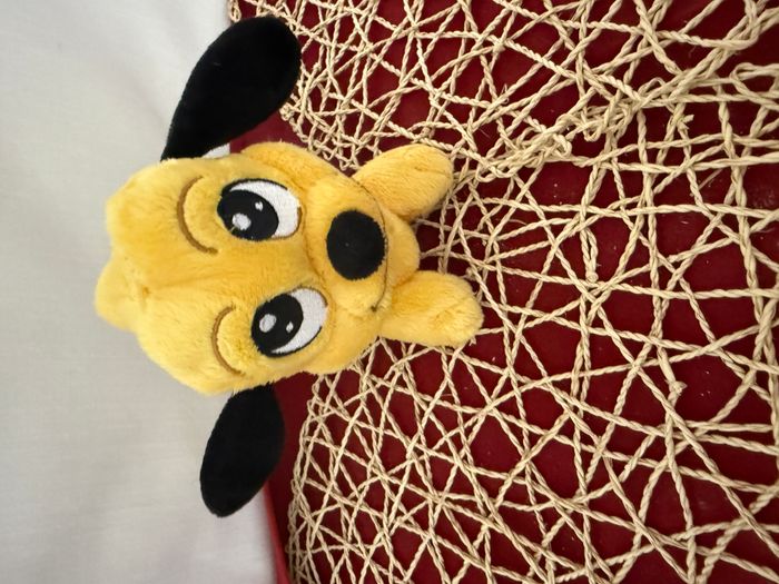 Peluche mini Pluto DISNEYLAND PARIS Naïf chien de Mickey Mouse