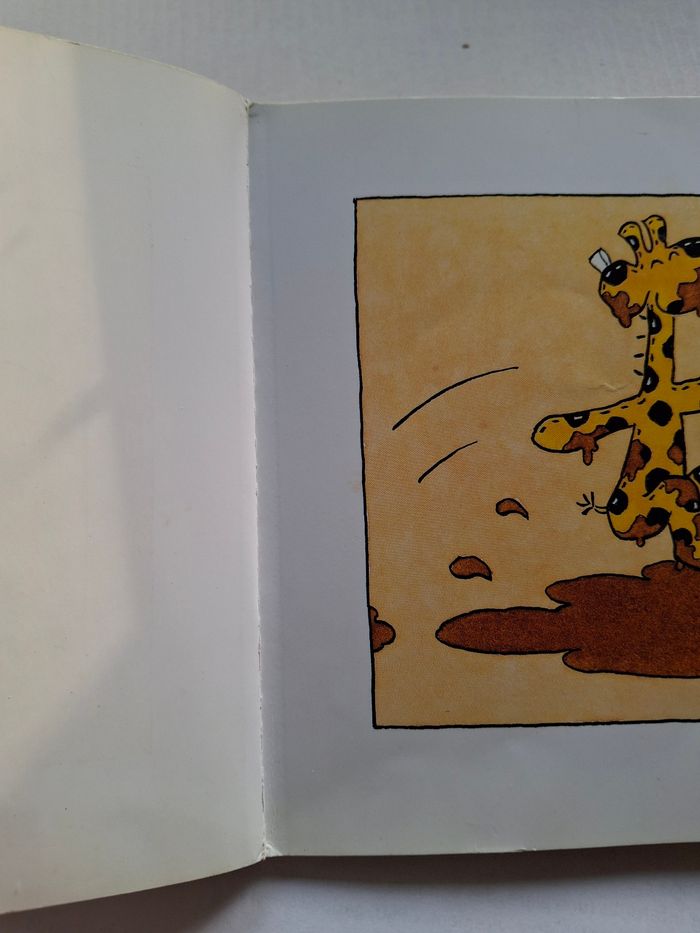 Livre enfant  "Camille a trois chipies " - photo numéro 5