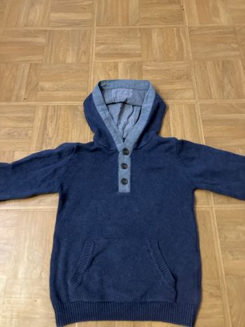 Pull à capuche
