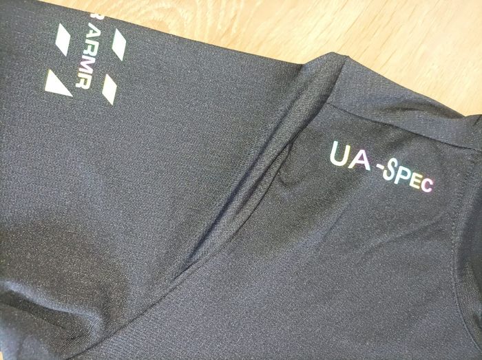 T-shirt et short under armour réfléchissant - photo numéro 10
