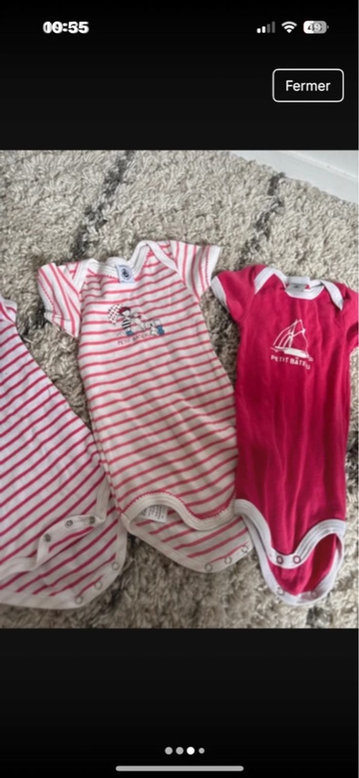 Lot 3 bodie petit bateau 6 mois très bon état - photo numéro 2