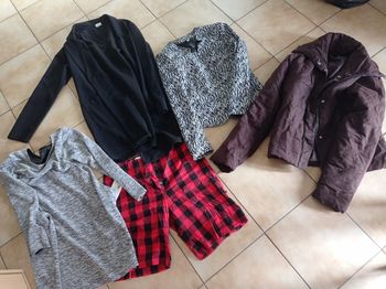 Lot de 5 vêtements femme - Taille 38/40
