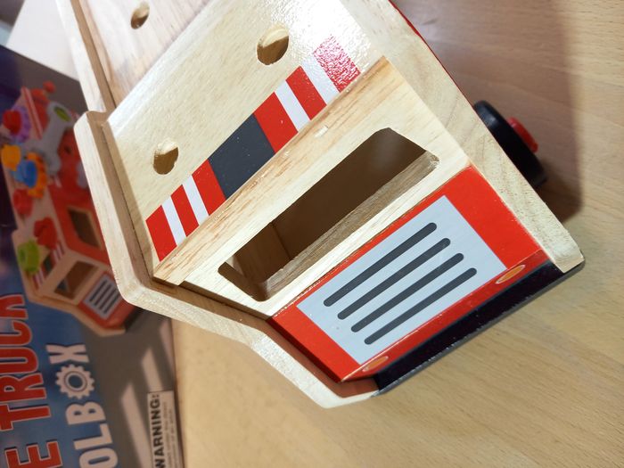 🔨 Camion pompier outils en bois - photo numéro 4