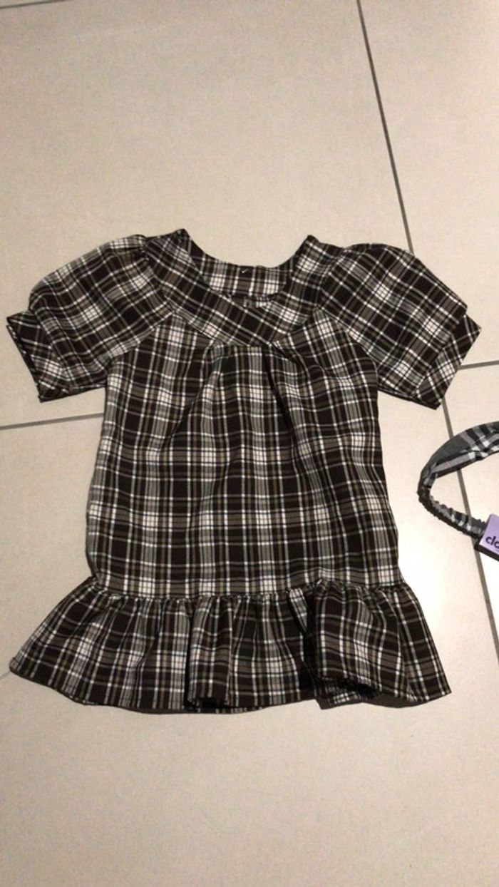 Robe tunique noir à carreaux a volants et bandeau a noeud 4 -6 ans - photo numéro 2