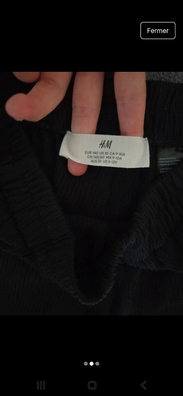 Ensemble d'un short et d'un haut noir - photo numéro 2